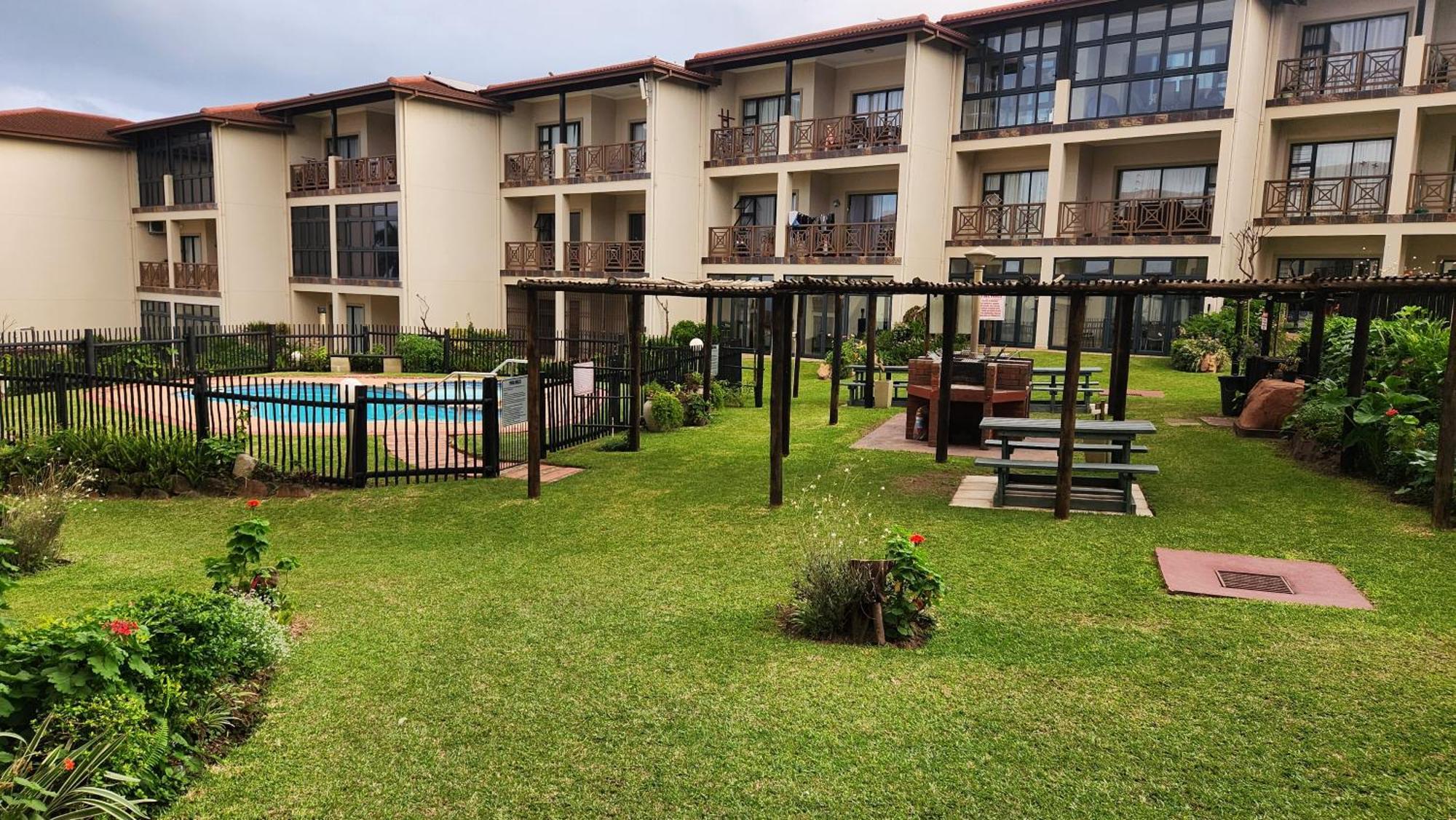 Topanga 17 Uvongo Beach Exterior foto